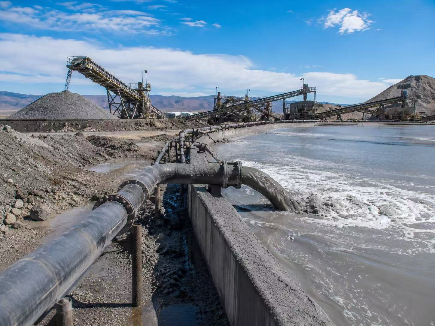 Mine tailings and sand slurry